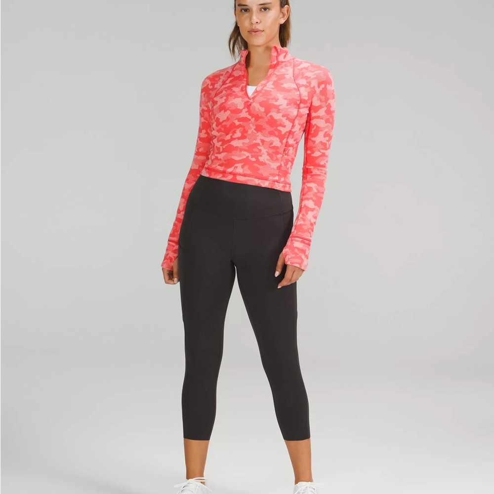 Ruru Run Half Zip Cropped Top